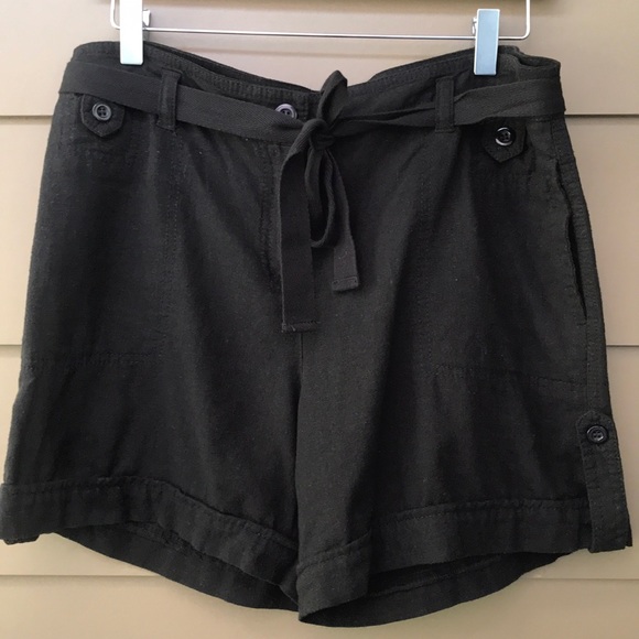 AB Studio Pants - AB STUDIO SHORTS SIZE 8